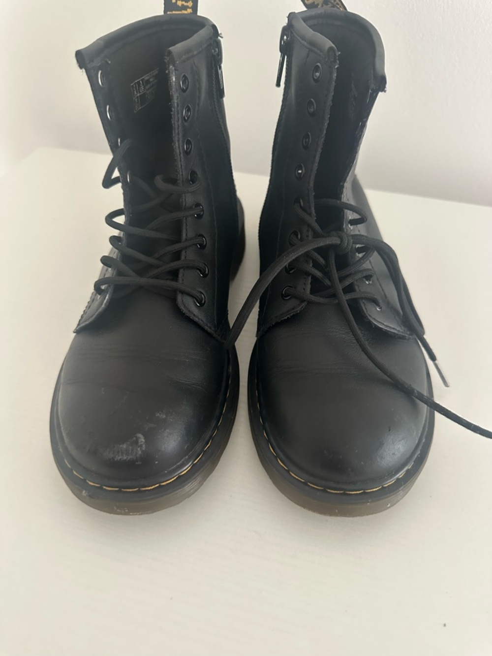 Dr. Martens Black Interior Label Detailing